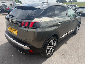 Used Peugeot 3008 2018 for sale - 79546909: Photo