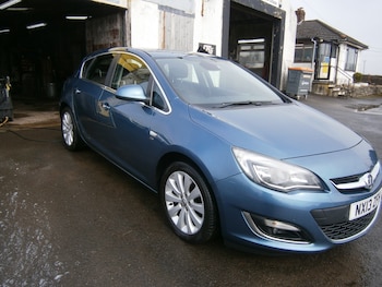 Used Vauxhall Astra 2013 for sale - 77872726: Photo