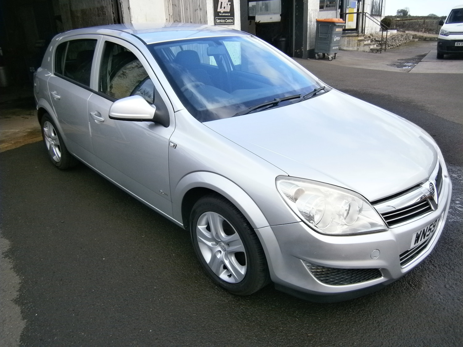 Used Vauxhall Astra 2009 for sale - 76392316: Photo 1