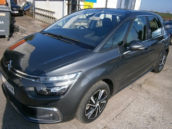 Used Citroen C4 Picasso 2017 for sale - 77774841: Photo