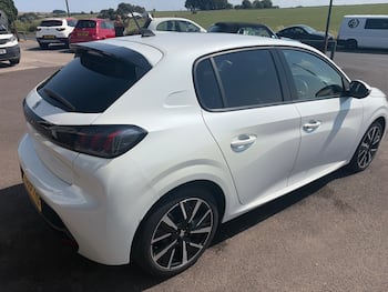 Used Peugeot 208 2020 for sale - 79355821: Photo