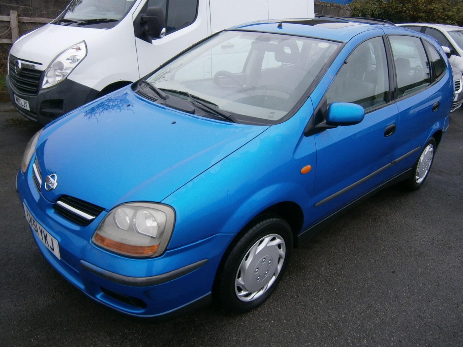 Used Nissan Almera Tino 2002 for sale - 78039030: Photo 2