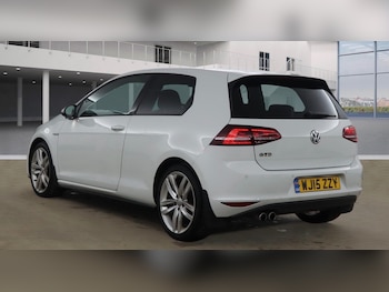 Used Volkswagen Golf 2015 for sale - 77100923: Photo