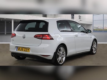 Used Volkswagen Golf 2015 for sale - 77100923: Photo