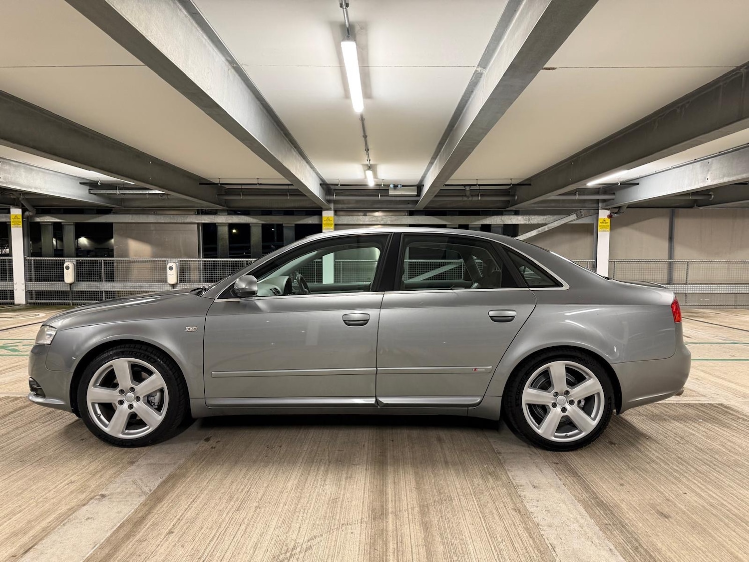 Used Audi A4 2007 for sale - 77244696: Photo 8