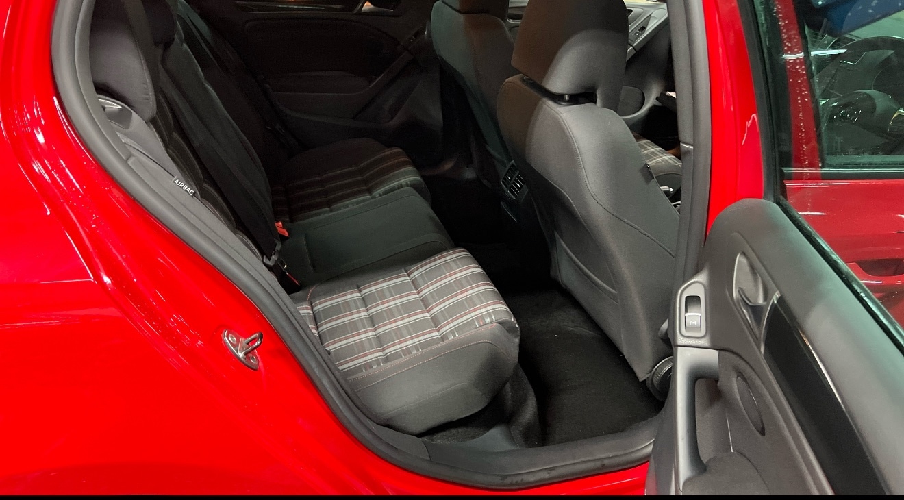 Used Volkswagen Golf 2011 for sale - 76400570: Photo 8