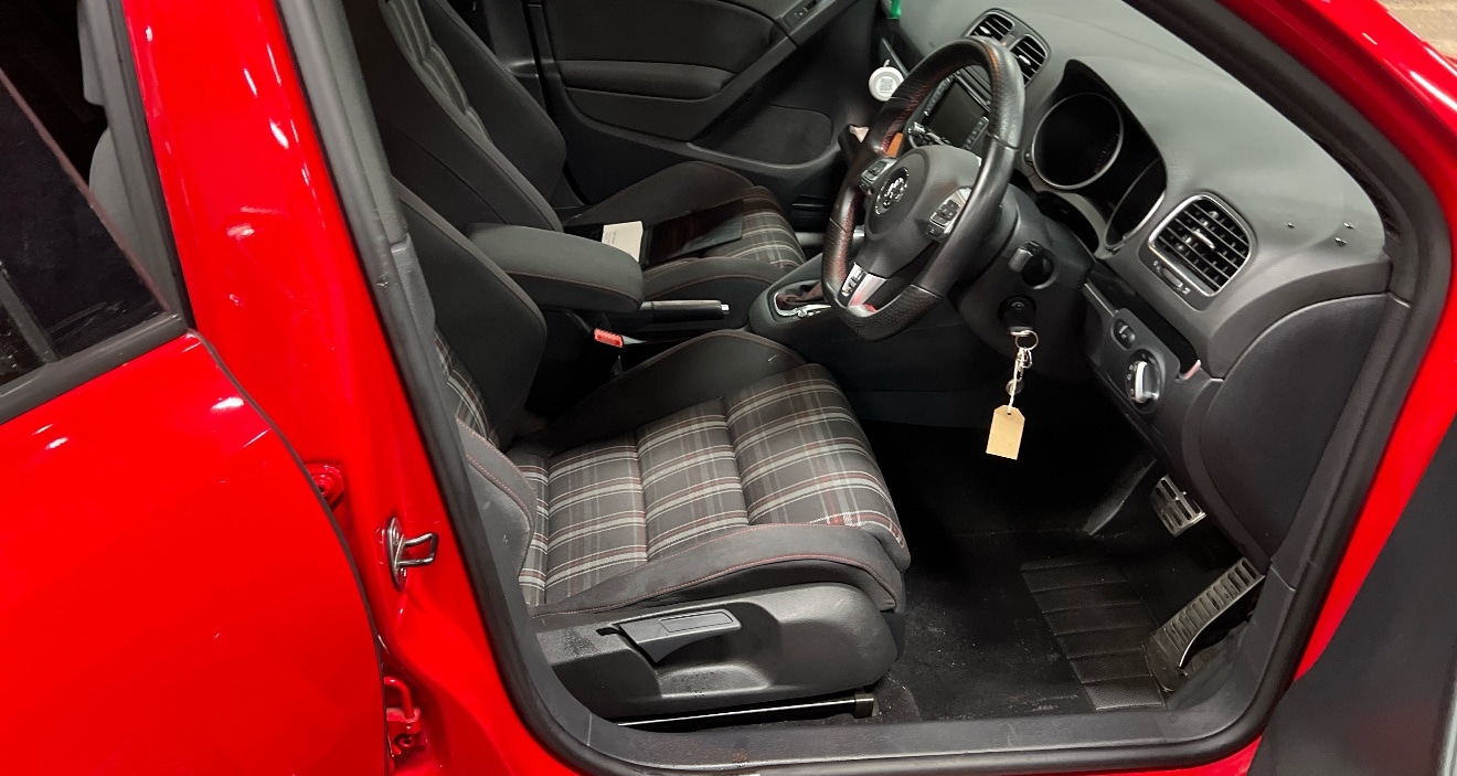 Used Volkswagen Golf 2011 for sale - 76400570: Photo 9