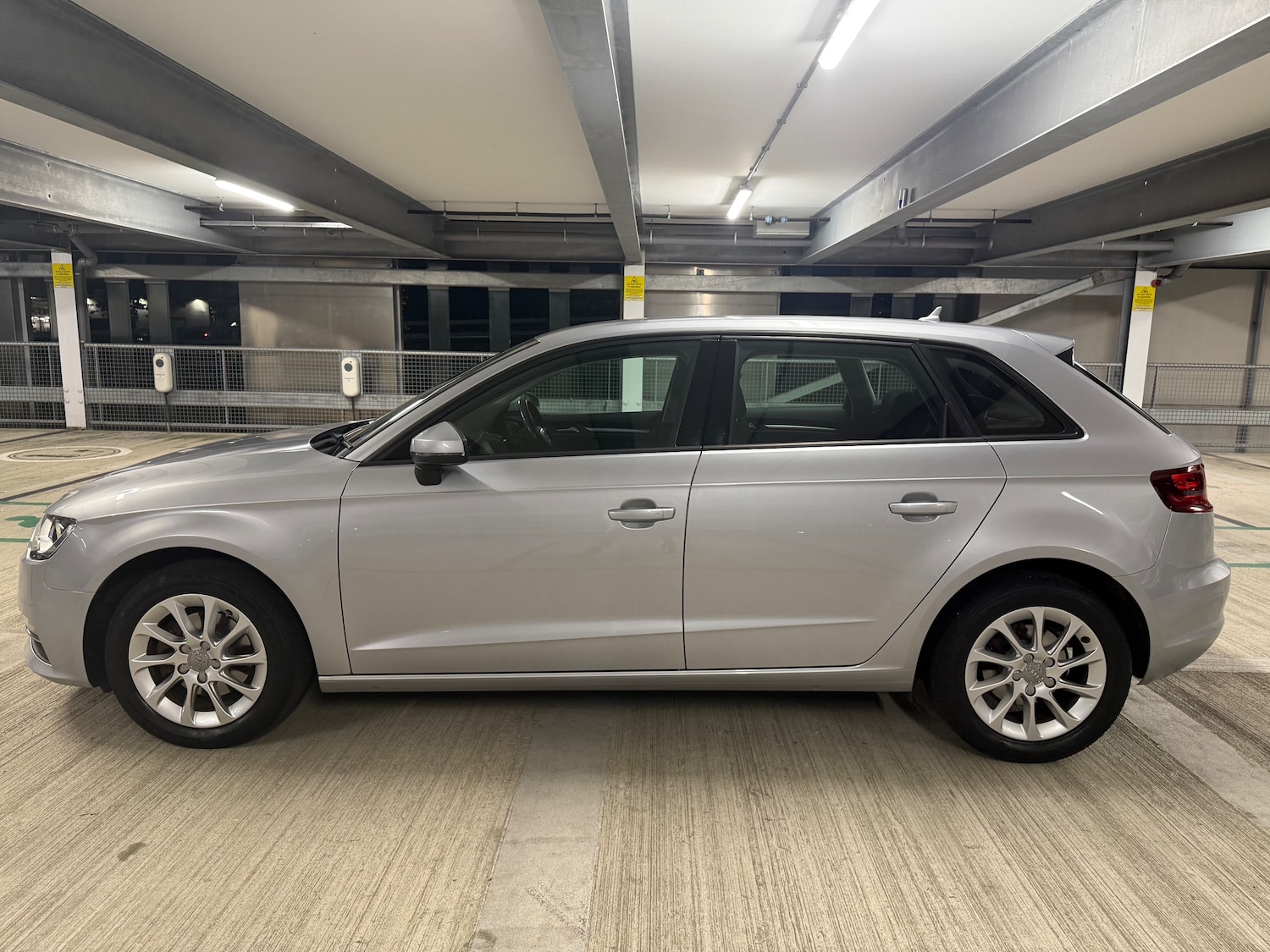 Used Audi A3 2015 for sale - 76453676: Photo 8