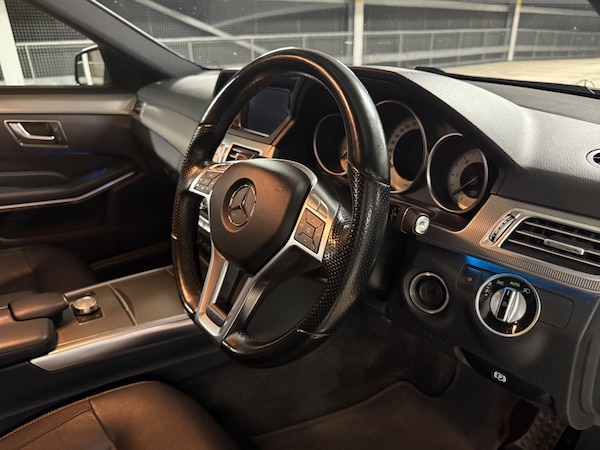 Used Mercedes-Benz E-Class 2014 for sale - 76174149: Photo 23