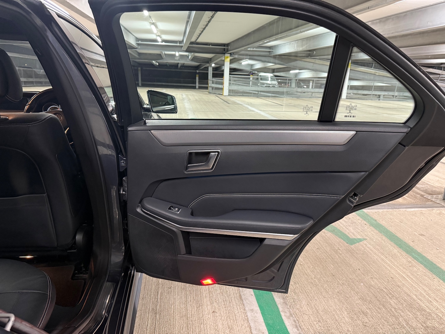 Used Mercedes-Benz E Class 2014 for sale - 76174149: Photo 24