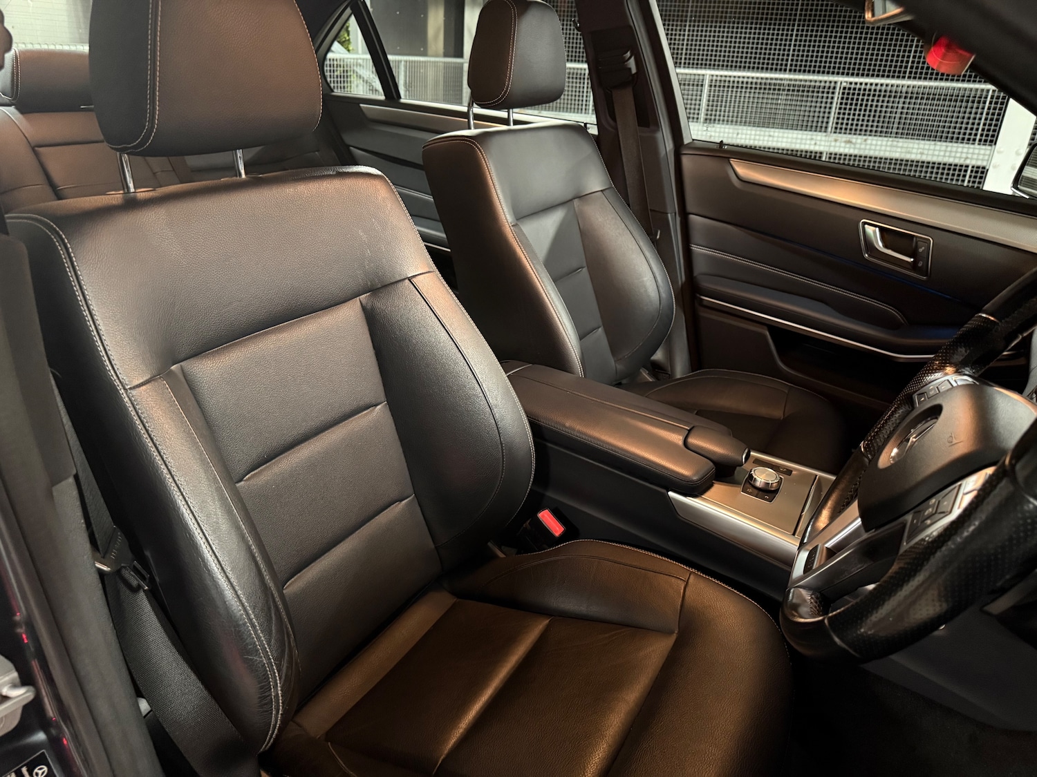 Used Mercedes-Benz E Class 2014 for sale - 76174149: Photo 26