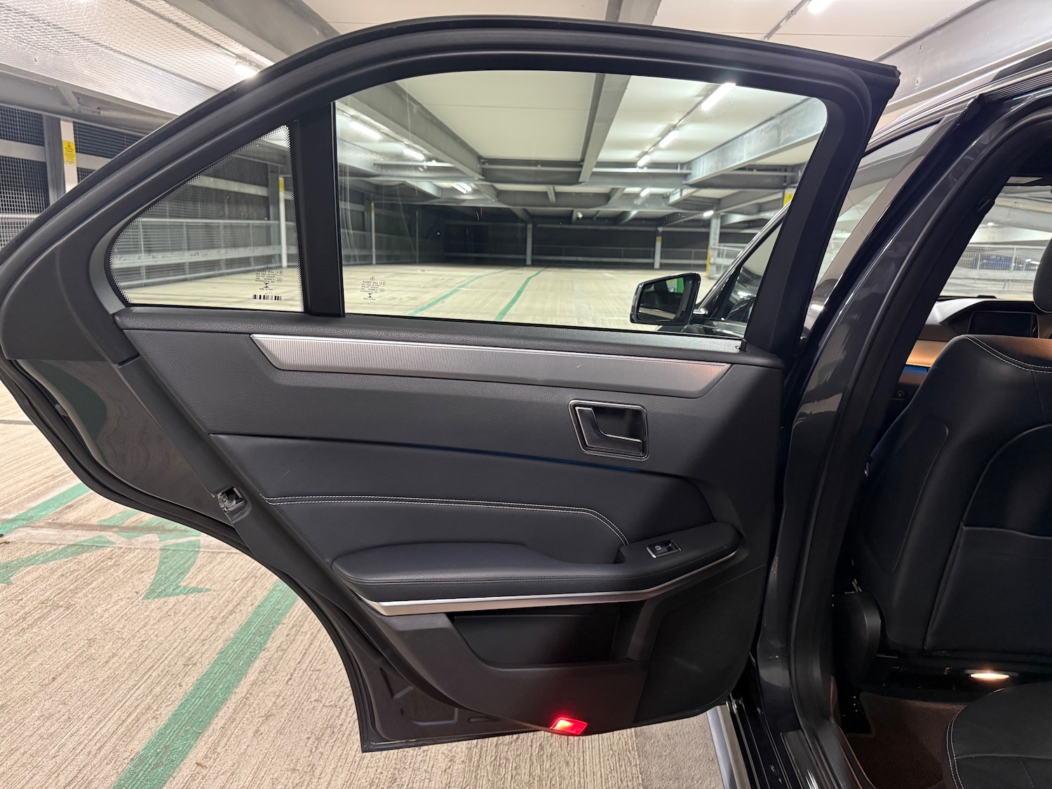 Used Mercedes-Benz E Class 2014 for sale - 76174149: Photo 33