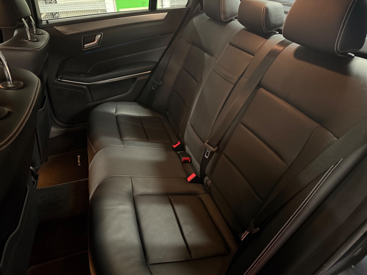 Used Mercedes-Benz E Class 2014 for sale - 76174149: Photo 36