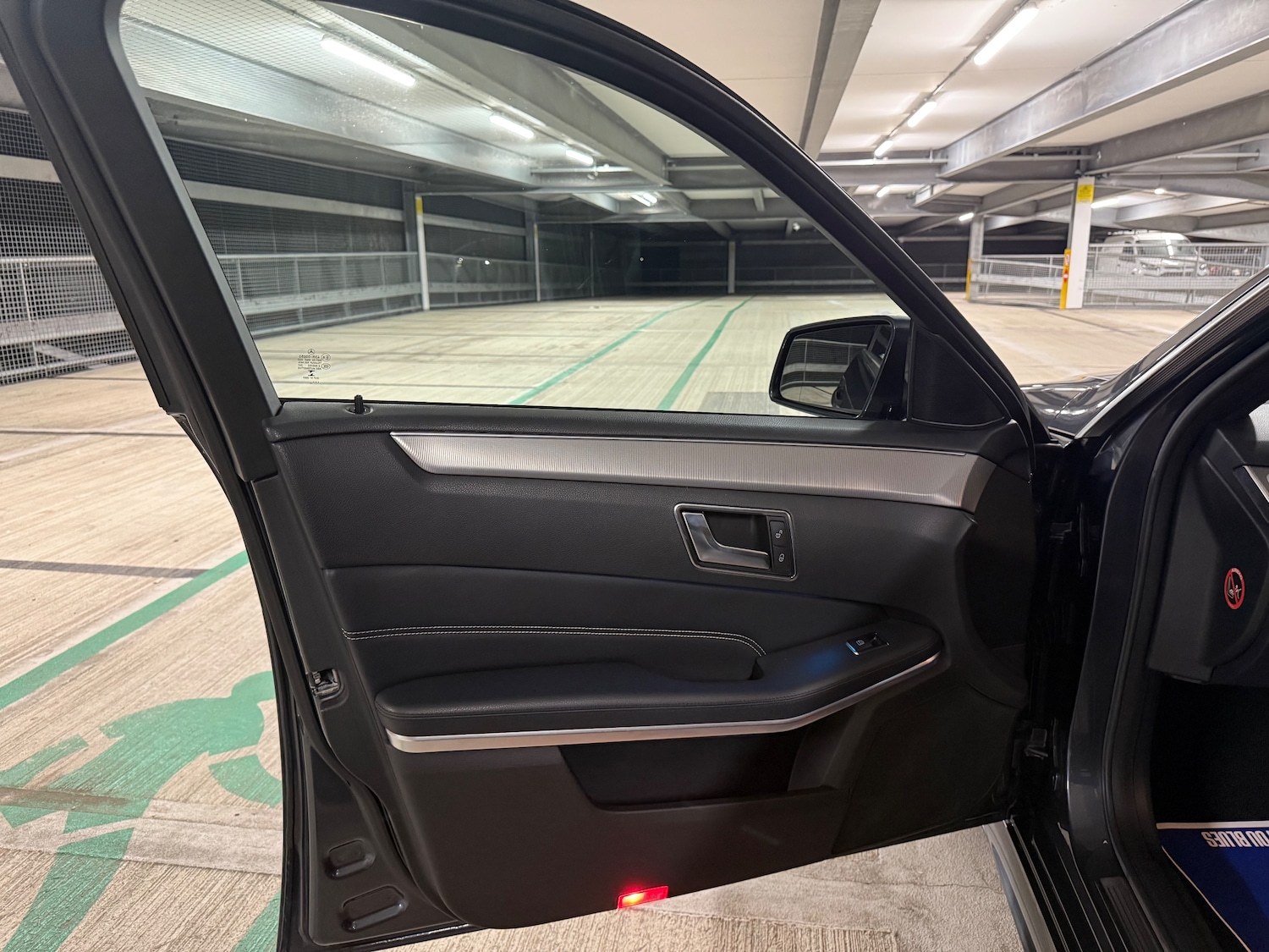 Used Mercedes-Benz E Class 2014 for sale - 76174149: Photo 40