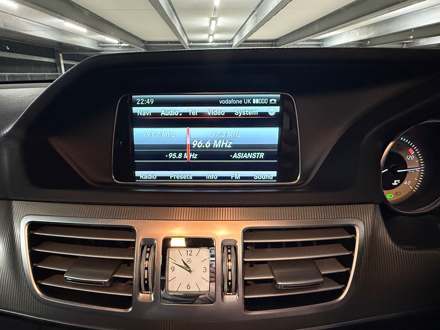 Used Mercedes-Benz E Class 2014 for sale - 76174149: Photo 52