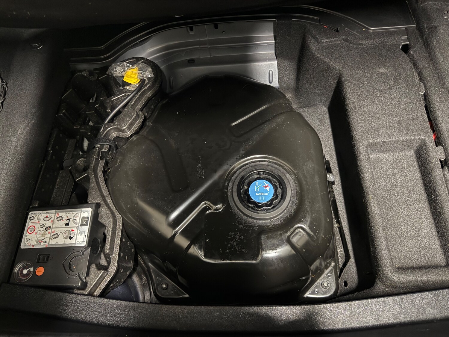 Used Mercedes-Benz E Class 2014 for sale - 76174149: Photo 58