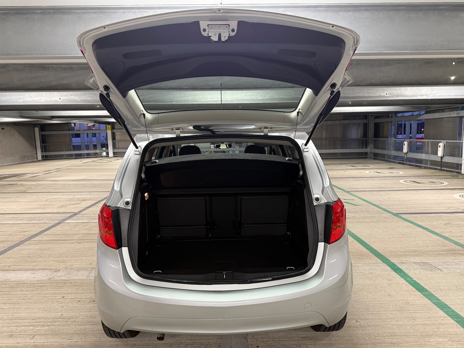 Used Vauxhall Meriva 2017 for sale - 77100924: Photo 11