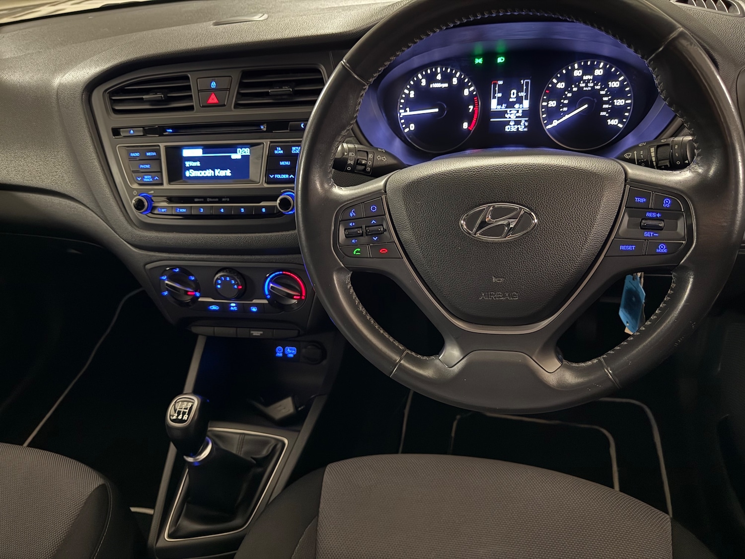 Used Hyundai i20 2017 for sale - 77082709: Photo 36