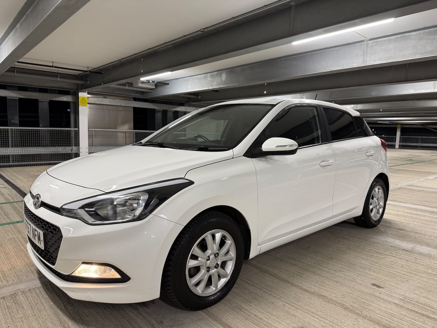 Used Hyundai i20 2017 for sale - 77082709: Photo 5