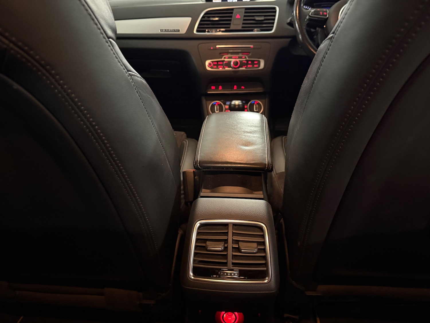 Used Audi Q3 2015 for sale - 75887473: Photo 69