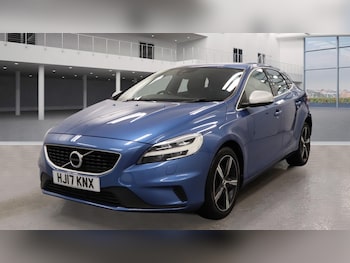 Used Volvo V40 2017 for sale - 76070085: Photo