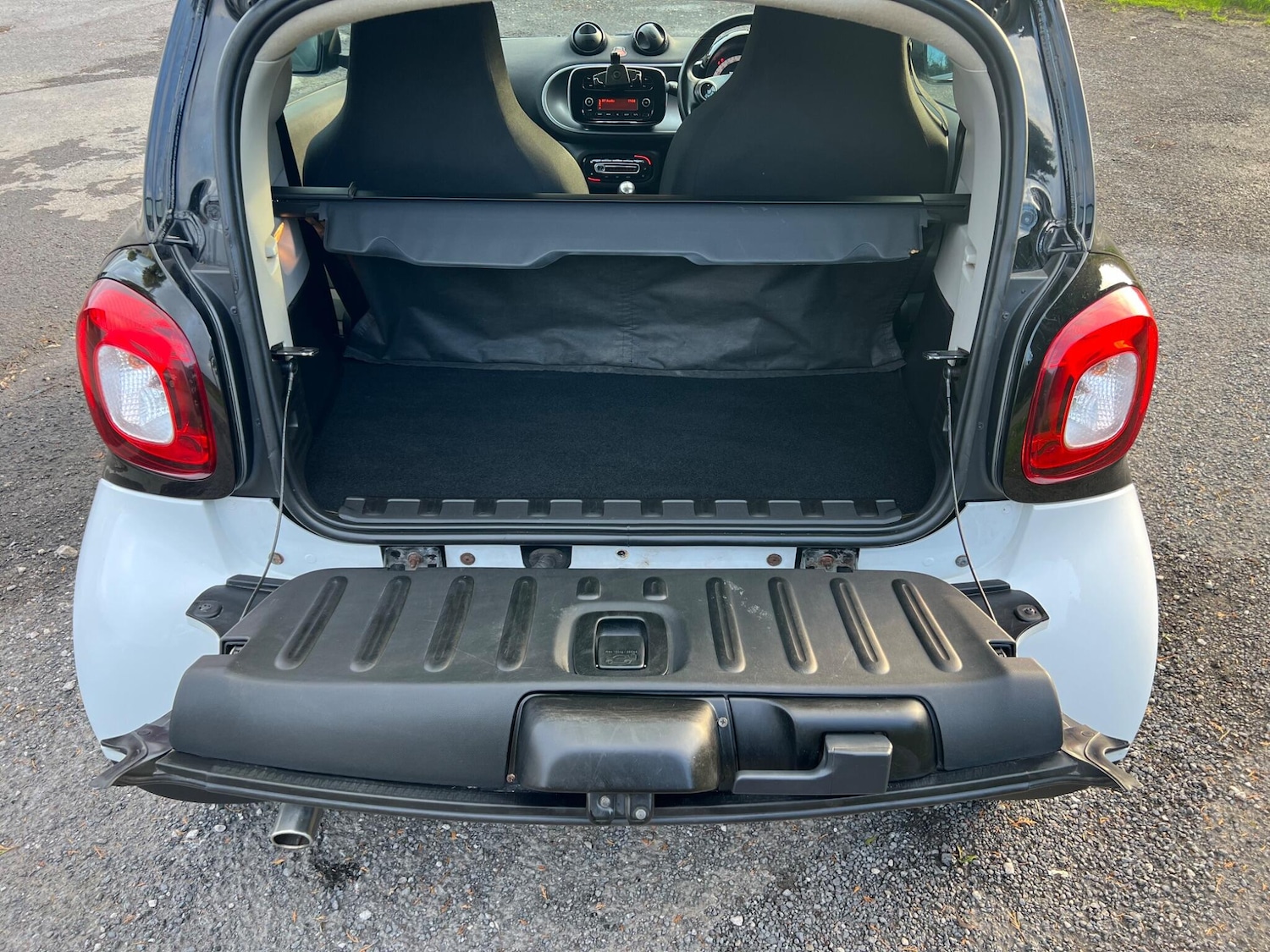 Used smart fortwo 2015 for sale - 77009930: Photo 45