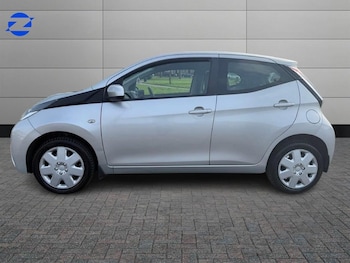 Used Toyota AYGO 2017 for sale - 77993530: Photo