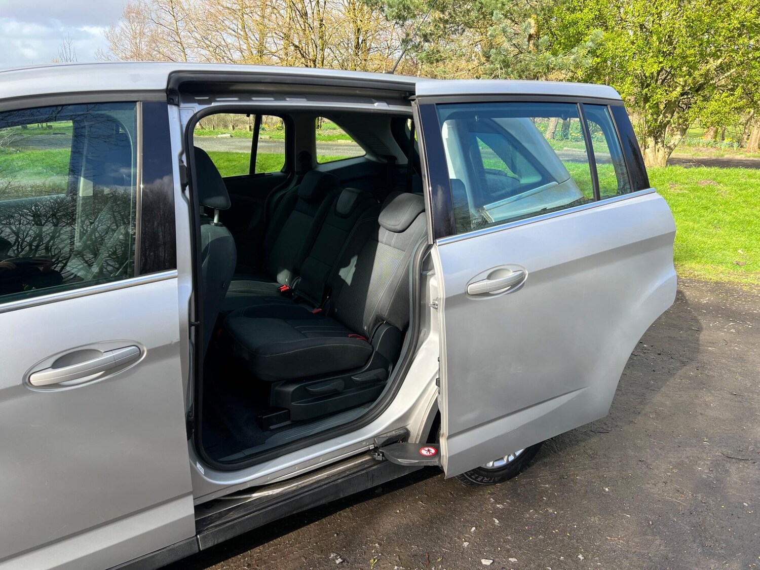 Used Ford Grand C-Max 2011 for sale - 78072574: Photo 42