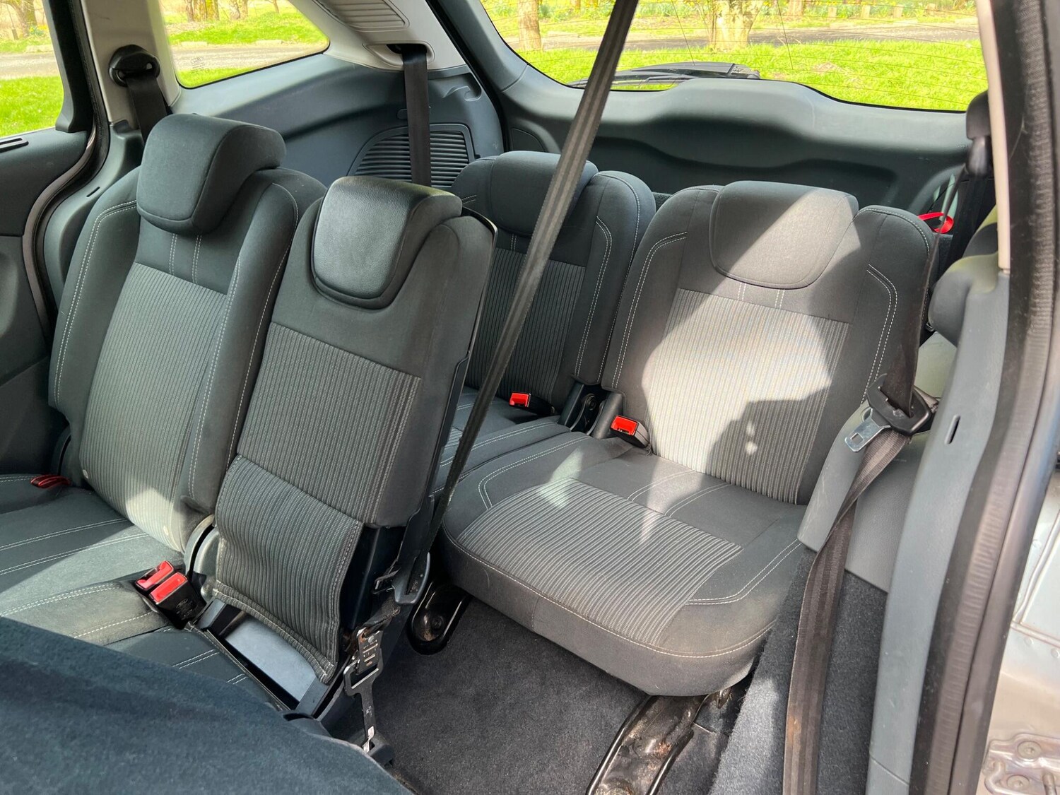 Used Ford Grand C-Max 2011 for sale - 78072574: Photo 44