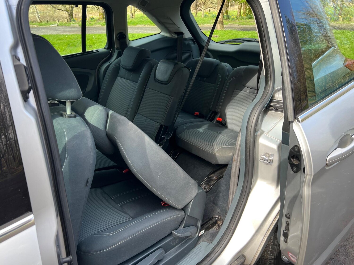 Used Ford Grand C-Max 2011 for sale - 78072574: Photo 45