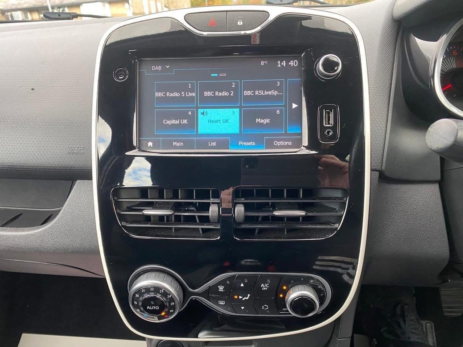 Used Renault Clio 2016 for sale - 76550250: Photo 15