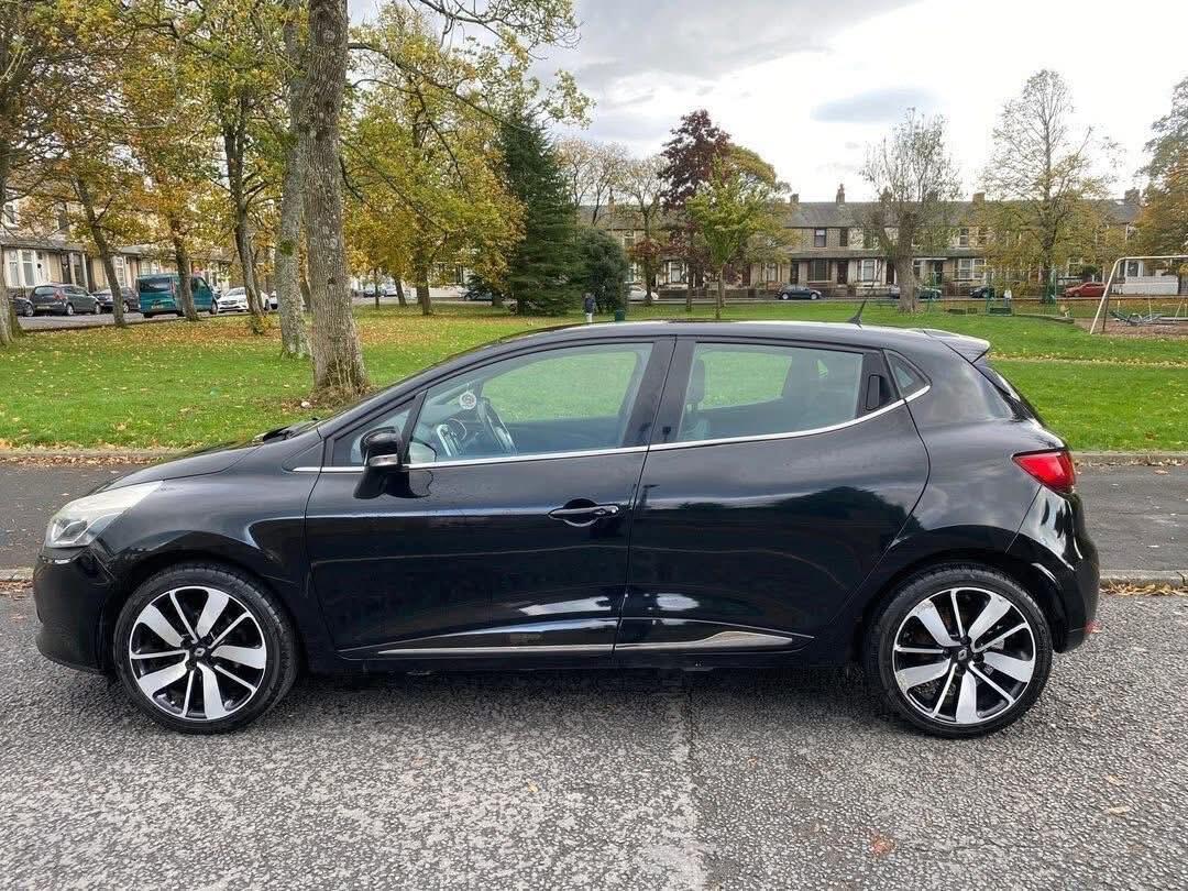 Used Renault Clio 2016 for sale - 76550250: Photo 2