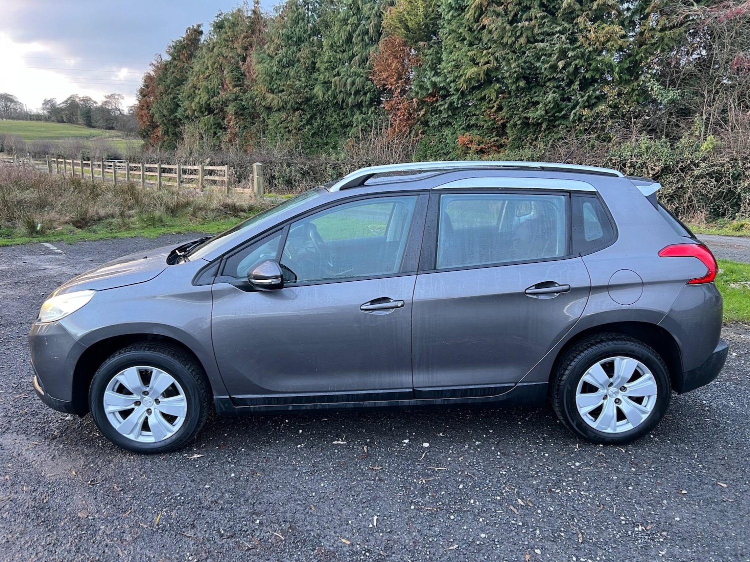 Used Peugeot 2008 2015 for sale - 76802224: Photo 2