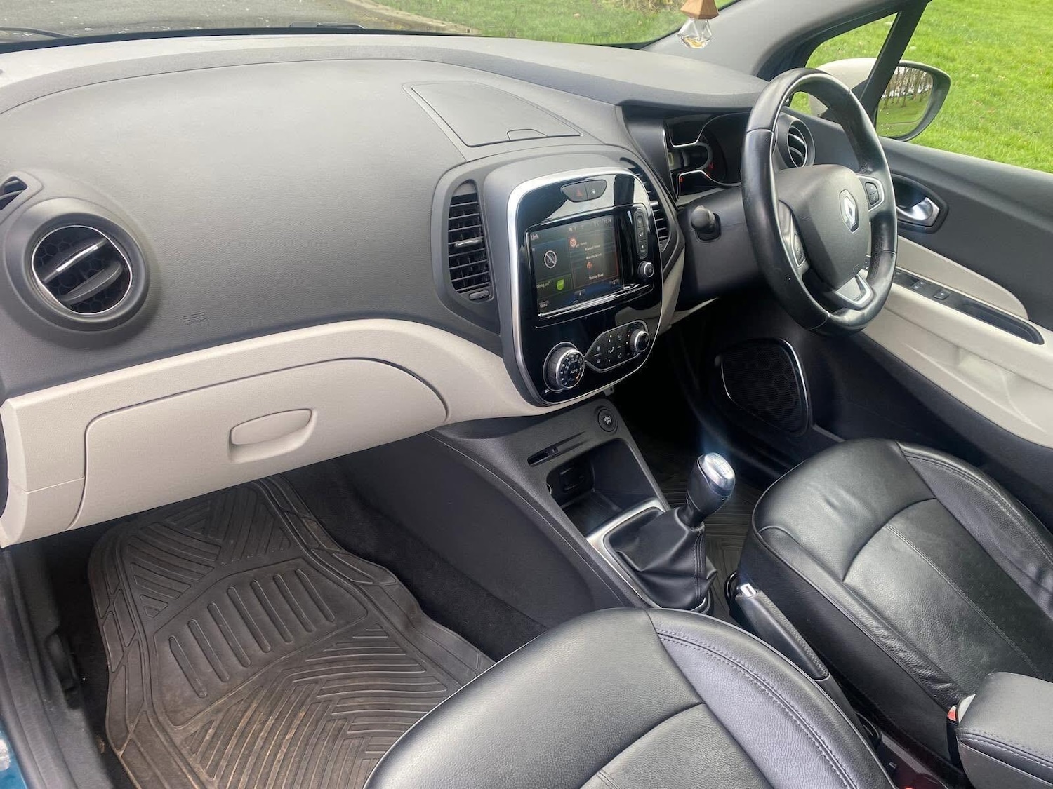 Used Renault Captur for sale - 77738040: Photo 12