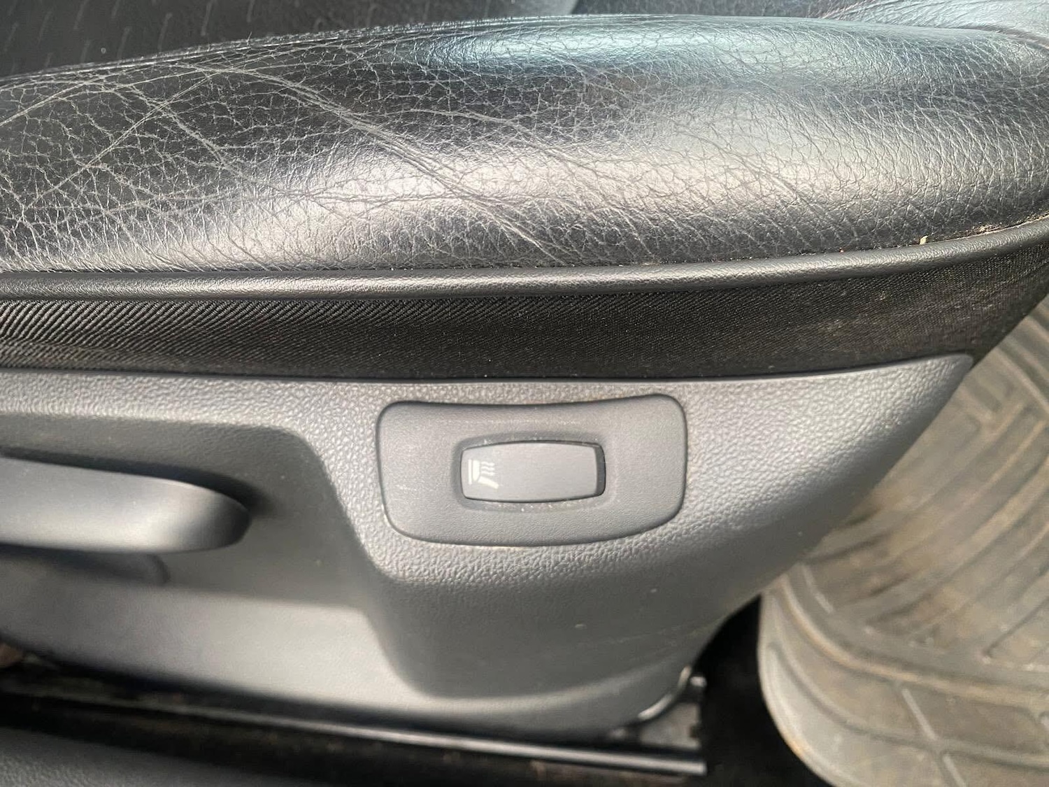 Used Renault Captur for sale - 77738040: Photo 14