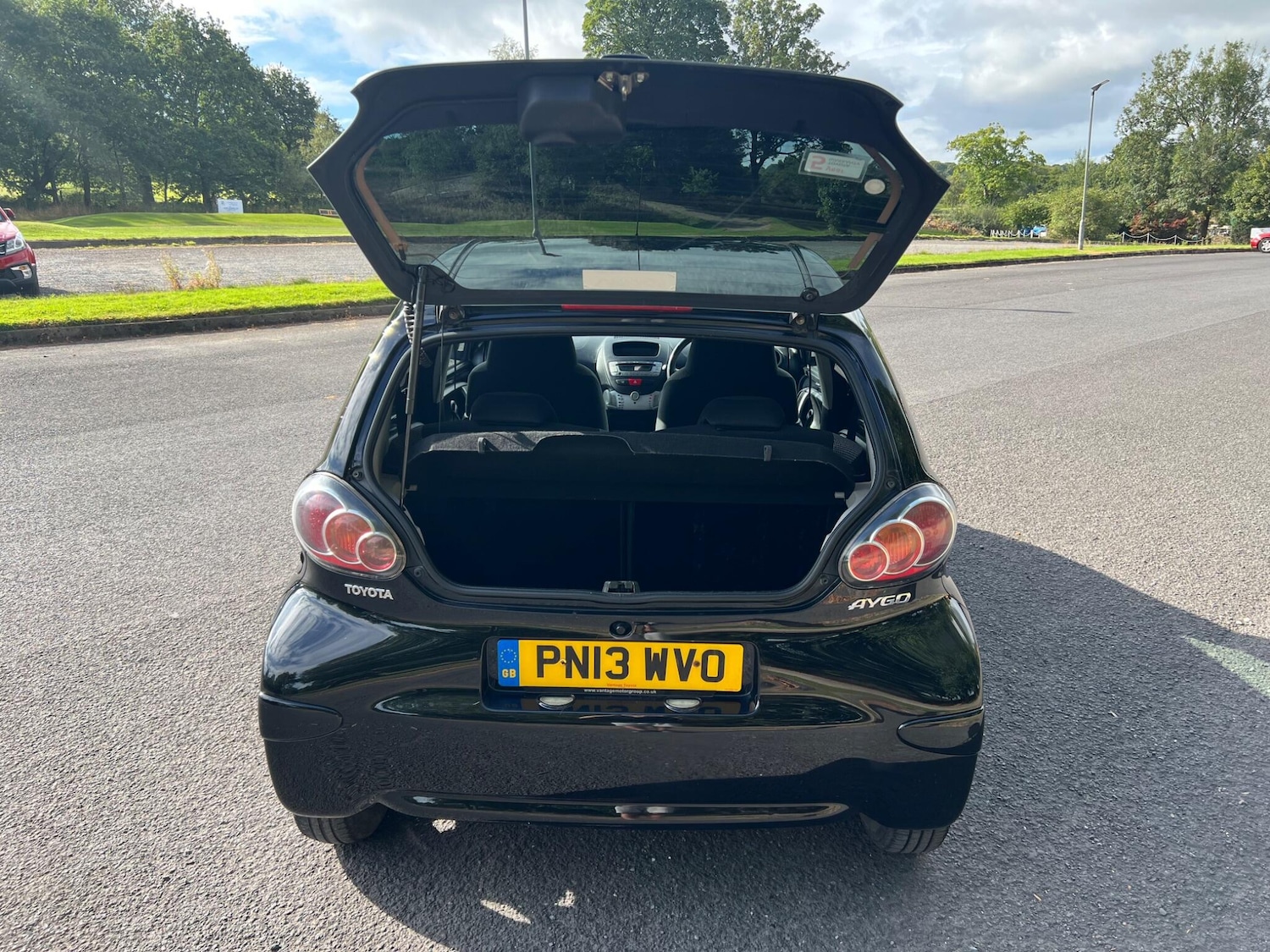 Used Toyota AYGO 2013 for sale - 76413421: Photo 14