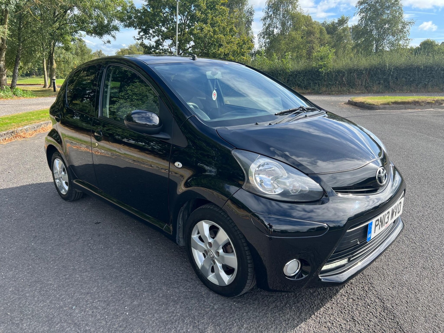 Used Toyota AYGO 2013 for sale - 76413421: Photo 9