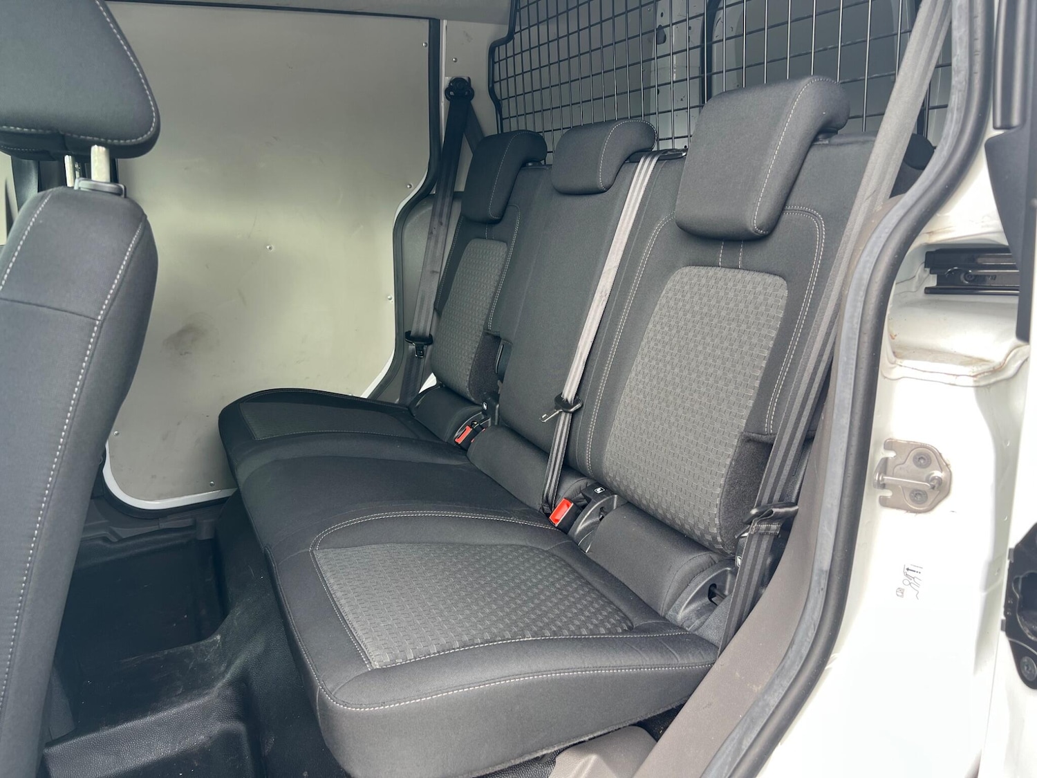 Used Ford Transit Connect 2019 for sale - 76413422: Photo 16