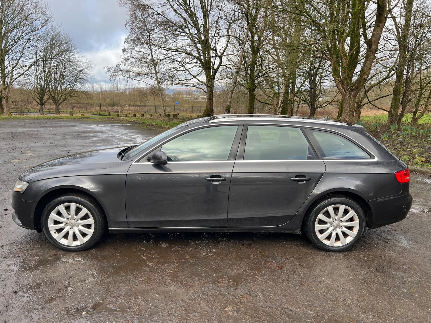 Used Audi A4 2009 for sale - 77574995: Photo 2