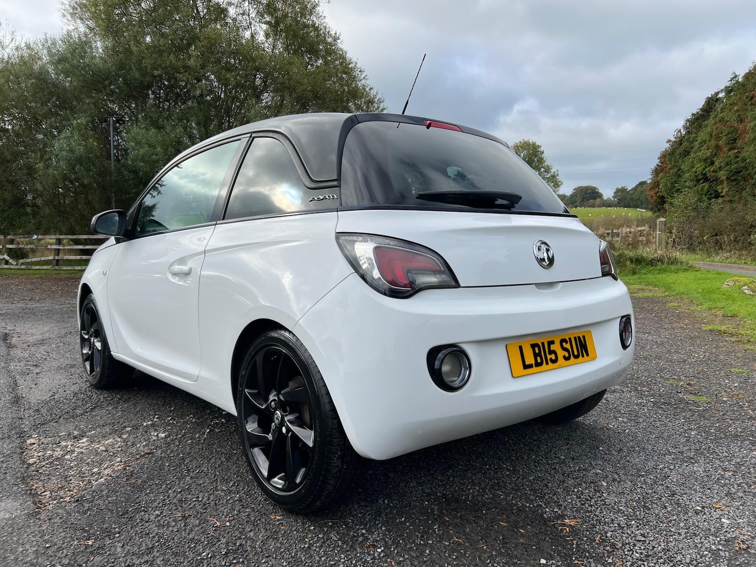 Used Vauxhall ADAM 2017 for sale - 76413419: Photo 10