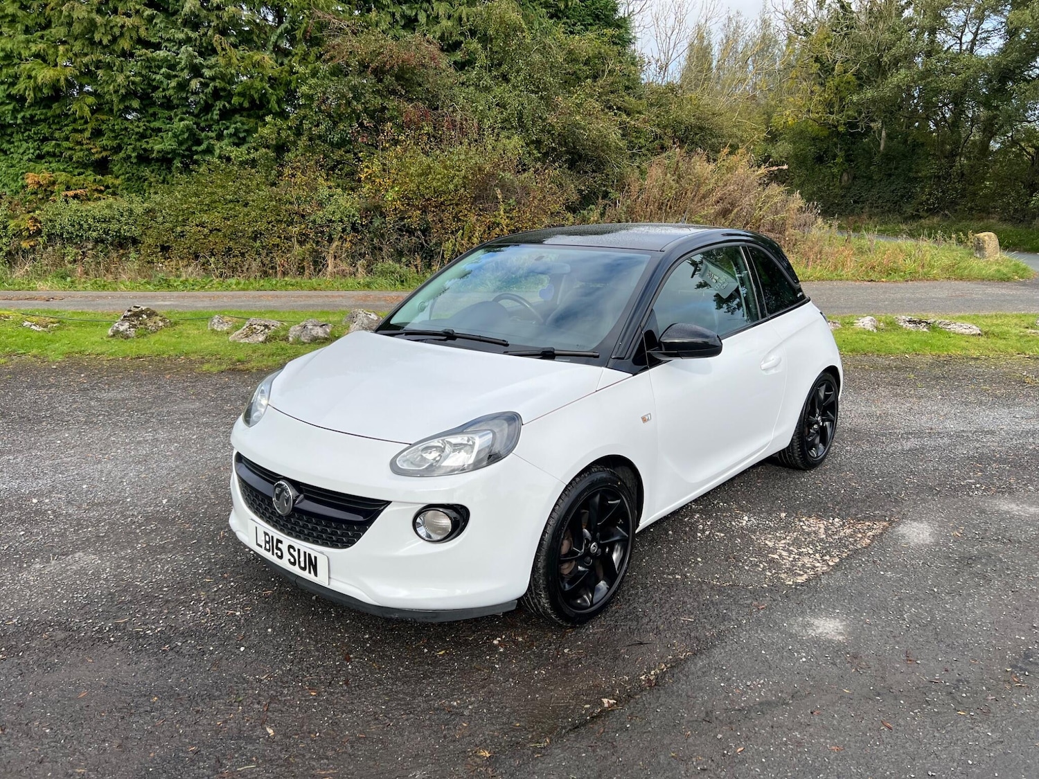 Used Vauxhall ADAM 2017 for sale - 76413419: Photo 2
