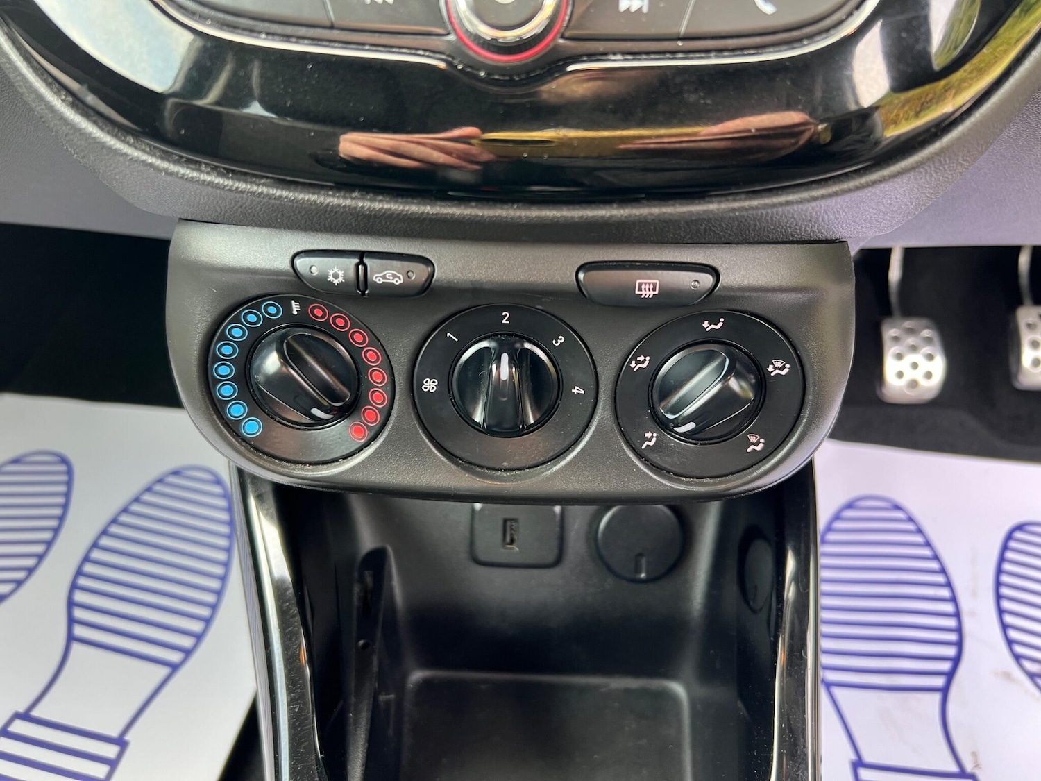 Used Vauxhall ADAM 2017 for sale - 76413419: Photo 31