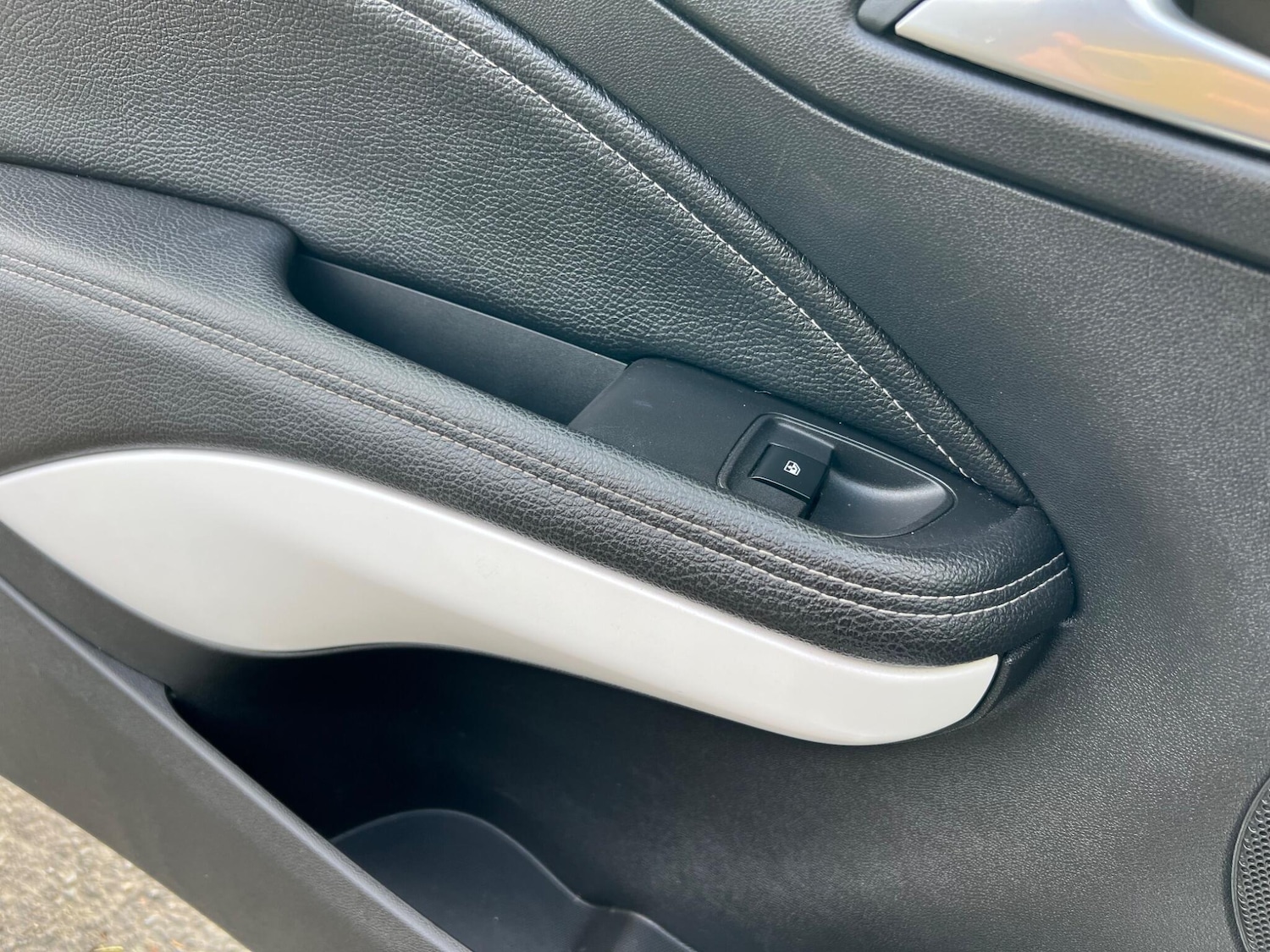 Used Vauxhall ADAM 2017 for sale - 76413419: Photo 43