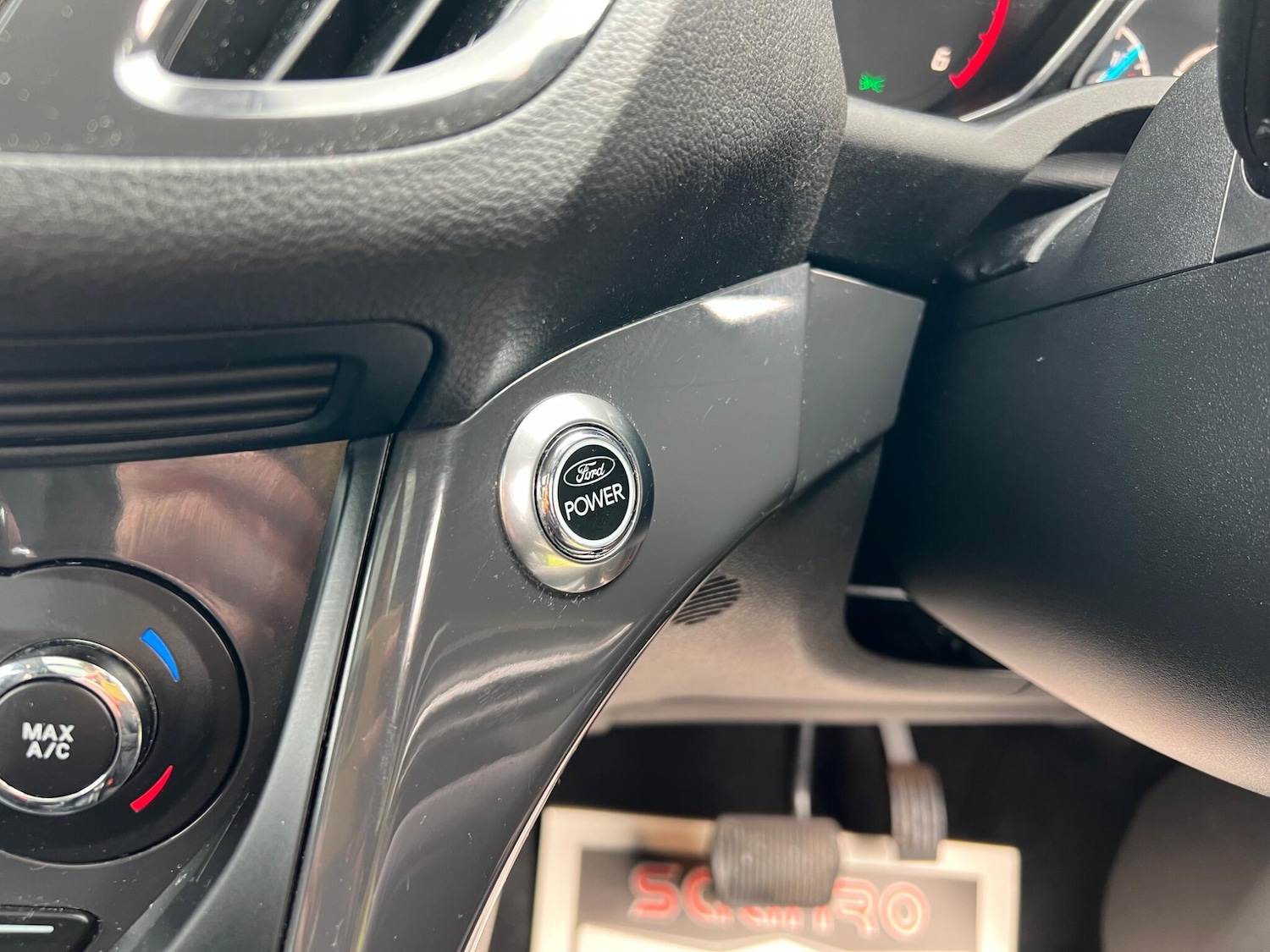 Used Ford Kuga 2013 for sale - 76413418: Photo 29