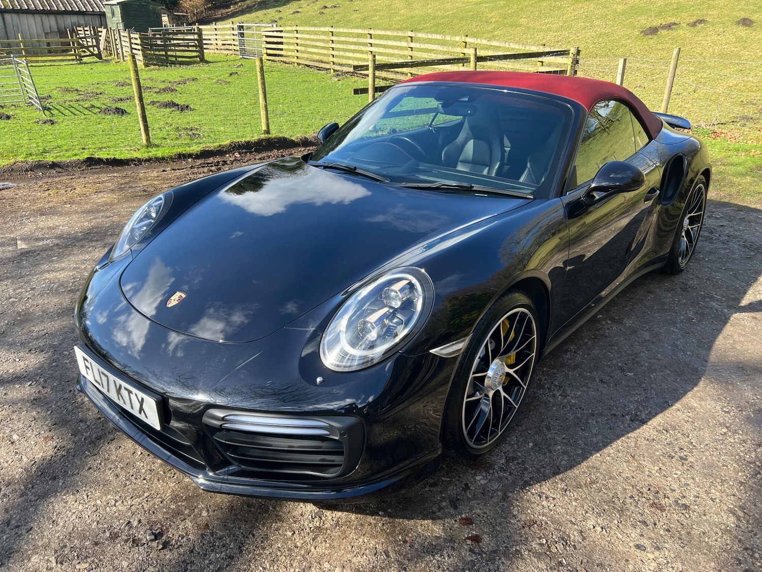 Used Porsche 911 2017 for sale - 77909079: Photo 13