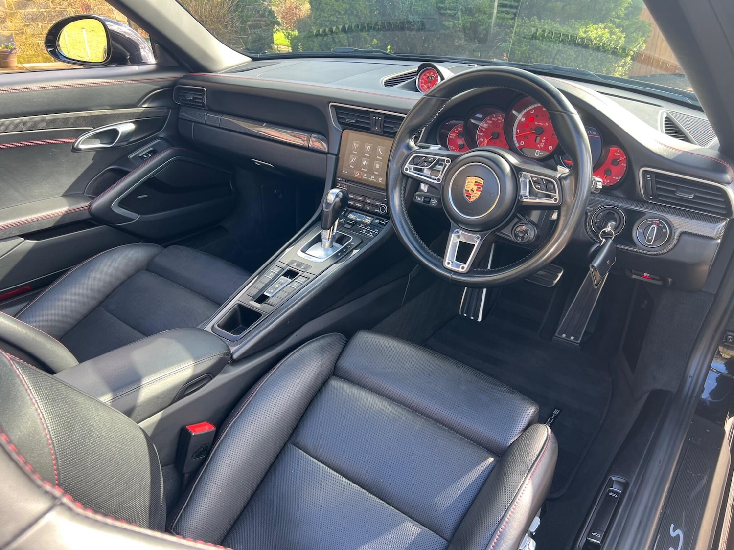 Used Porsche 911 2017 for sale - 77909079: Photo 26