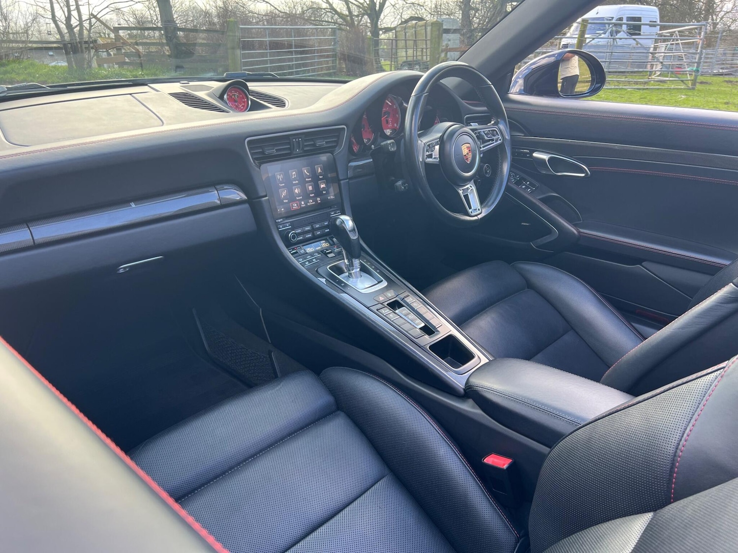 Used Porsche 911 2017 for sale - 77909079: Photo 30