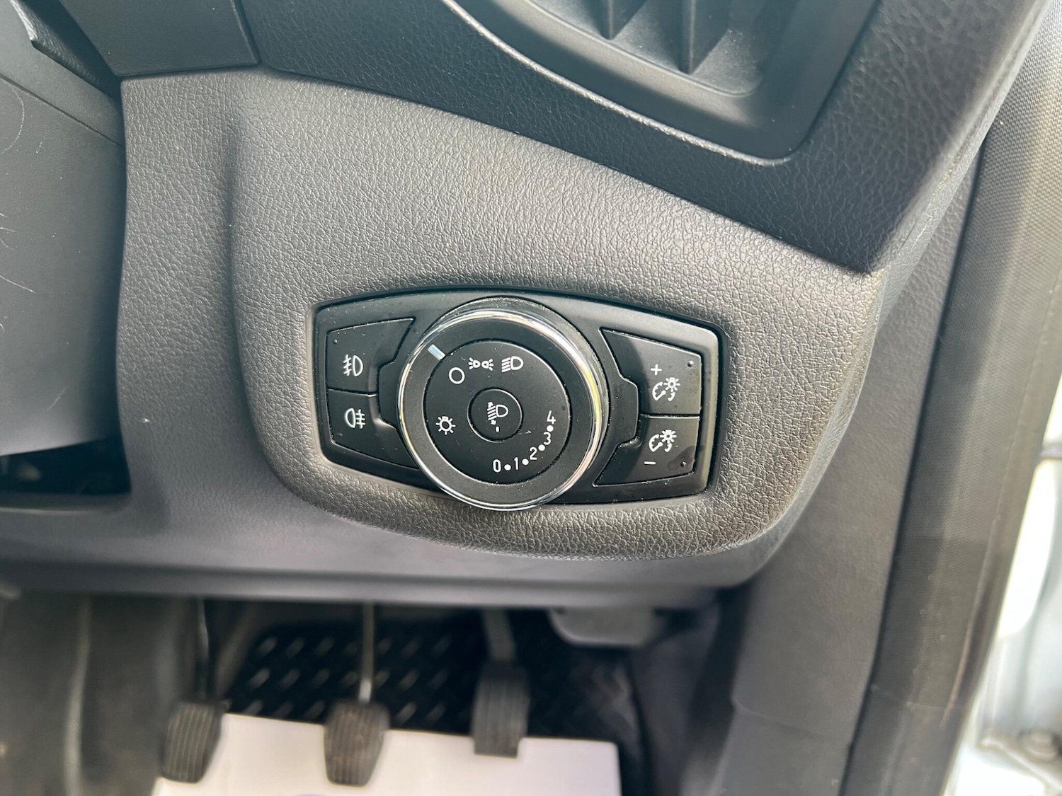 Used Ford Transit Connect 2014 for sale - 77230162: Photo 32