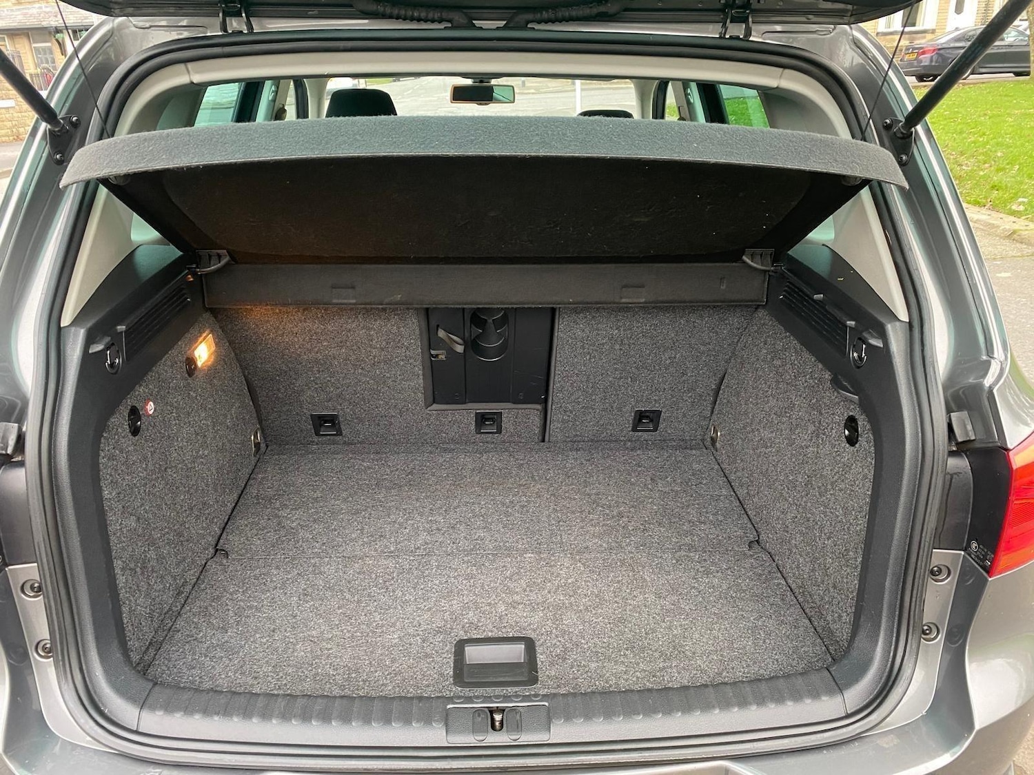 Used Volkswagen Tiguan 2015 for sale - 77097409: Photo 10