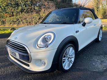 Used MINI Convertible 2016 for sale - 77191383: Photo